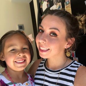 Meet your Posher, Megan